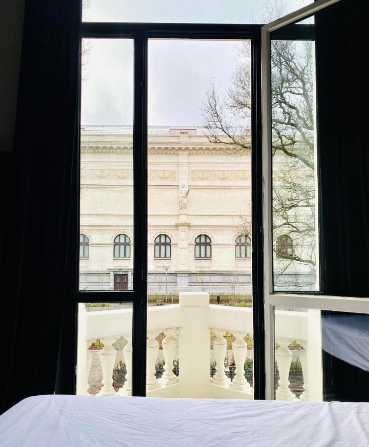 Antwerp Museum Suites Екстериор снимка