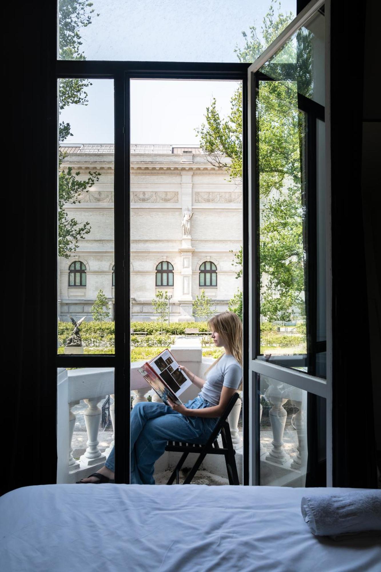 Antwerp Museum Suites Екстериор снимка